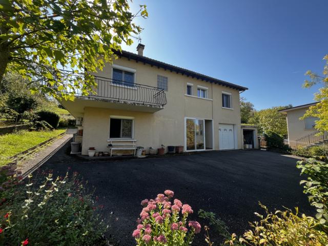 Maison vente à Villefranche-de-Rouergue, Vailhourles
