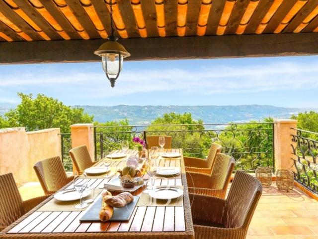 Maison vente à Grasse, Gattières
