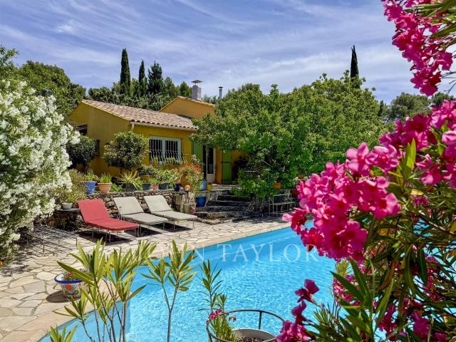 Maison vente à Arrondissement de Toulon, Le Castellet