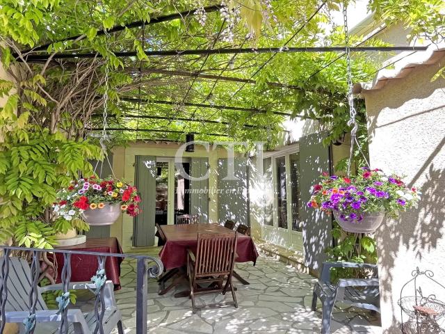 Maison vente à Le Bourjassot, Sablet