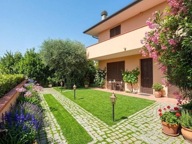Palazzo in vendita a Cascina, Toscana