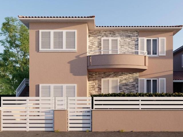 Palazzo in vendita a Cecina, Toscana