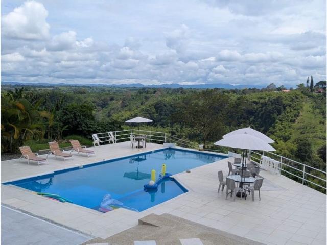 Casa en arriendo en Calarca, Quindío