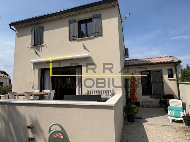 Maison vente à Carpentras, Grillon