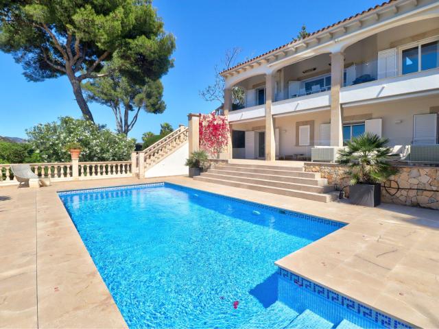 Casa en venta en Santa Ponça