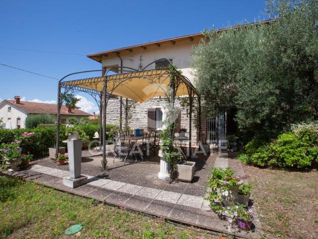 Casa in vendita a Passignano Sul Trasimeno, Umbria
