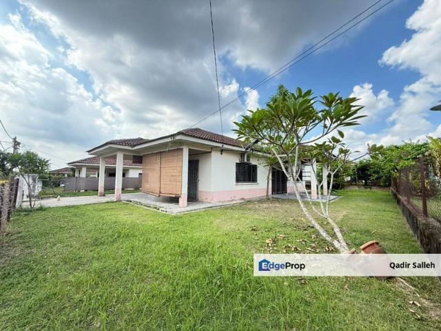 House for sale in Tanjong Sepat, Selangor