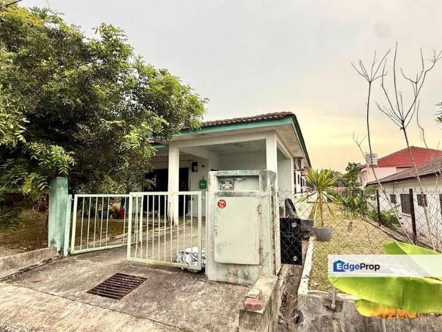 House for sale in Tanjong Sepat, Selangor