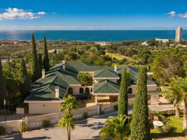 Chalet en venta en Rio Real, Costa del Sol Occidental