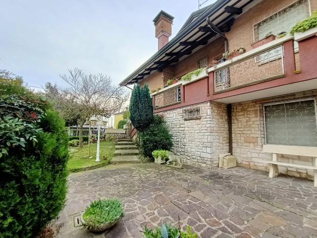 Villa Indipendente in vendita a Borgo Dolomiti, Adria