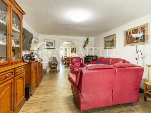 Casa in vendita a Poggetto, Gioiella