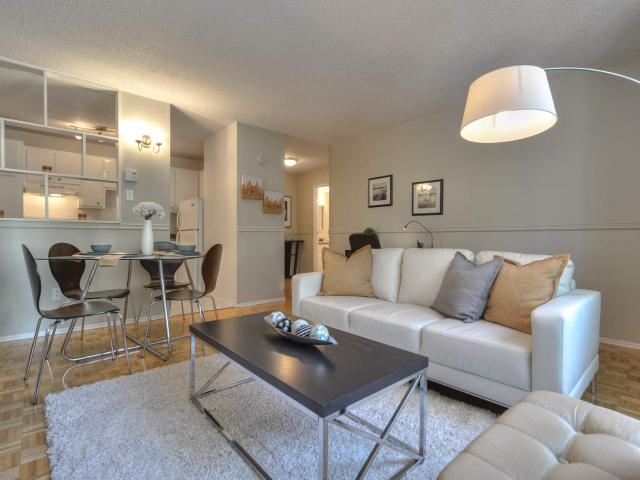 Apartment for rent in Dollard-des-ormeaux, Quebec