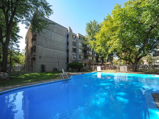 Apartment for rent in Dollard-des-ormeaux, Quebec