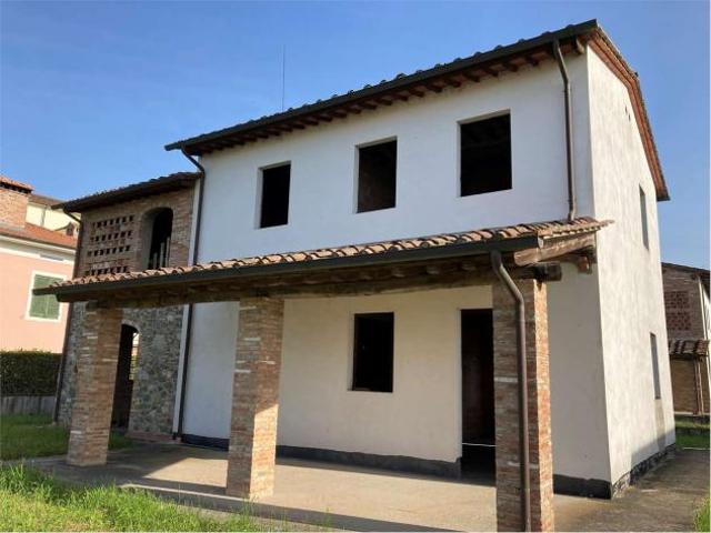Villa Indipendente in vendita a San Colombano, Capannori