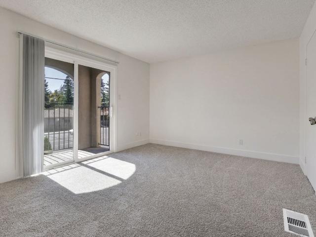 Apartment for rent in California