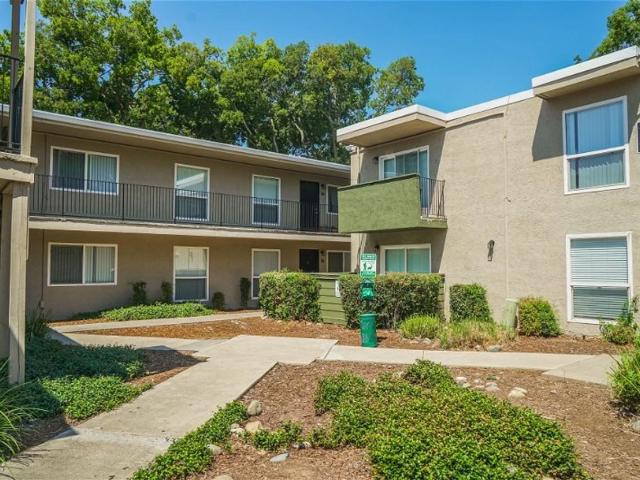 Apartment for rent in California