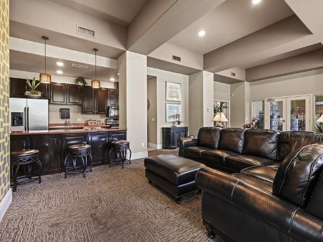 Apartment for rent in Costa Mesa, California