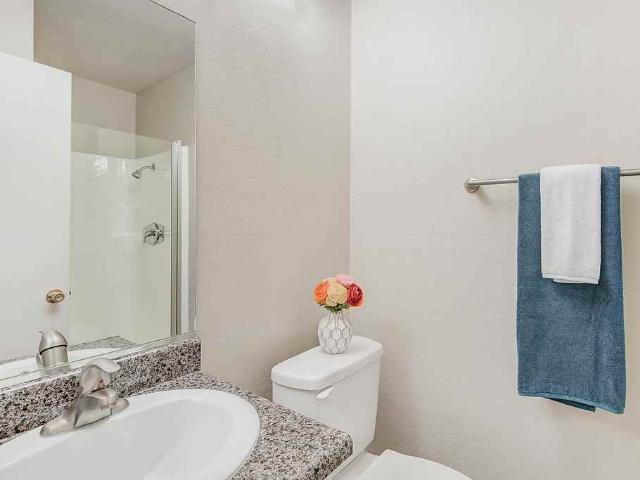 Apartment for rent in Costa Mesa, California