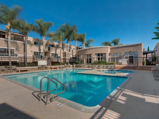 Townhouse for rent in Costa Mesa, California