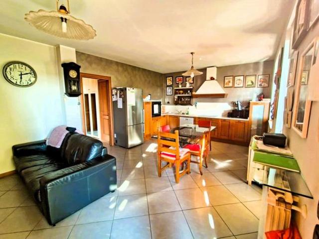 Villa Indipendente in vendita a Lonato, Brescia