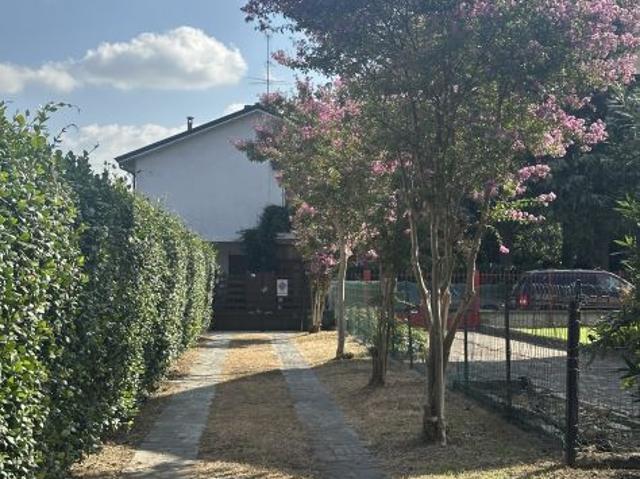 Villa Indipendente in vendita a Paullo, Milano