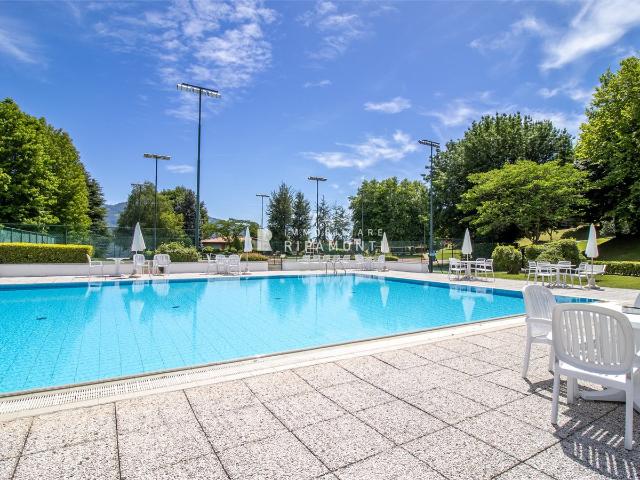 Villa Indipendente in affitto a Locate Triulzi, Lombardia