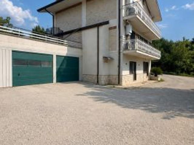 Villa Indipendente in vendita a Aiello del Sabato, Avellino