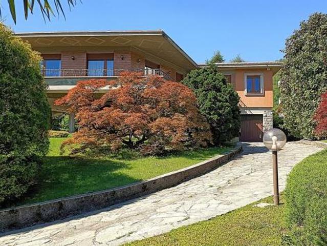 Villa Indipendente in vendita a Olginate, Lecco