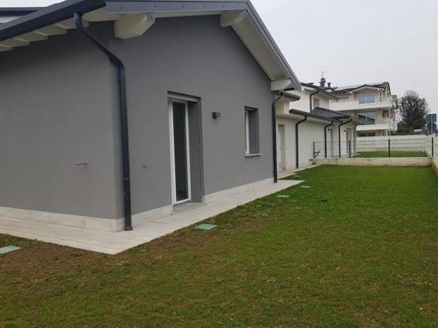 Villa Indipendente in vendita a Cassano D'adda, Lombardia