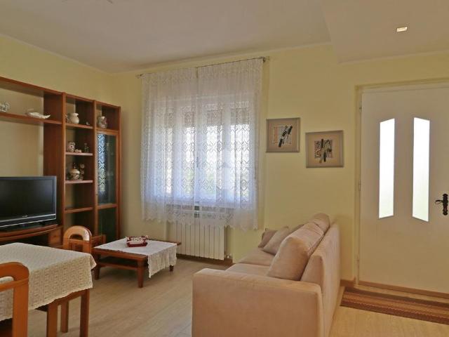 Villa Indipendente in affitto a Lazzaretto / Lazaret, Muggiò