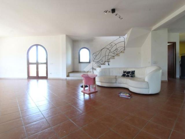 Villa Indipendente in affitto a Collelungo, Casaprota