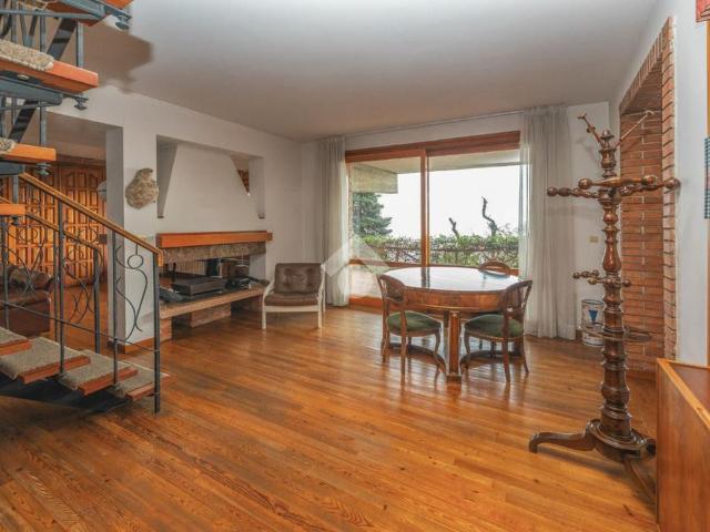 Villa Indipendente in affitto a Comunità Montana Parco Alto Garda bresciano, Toscolano Maderno