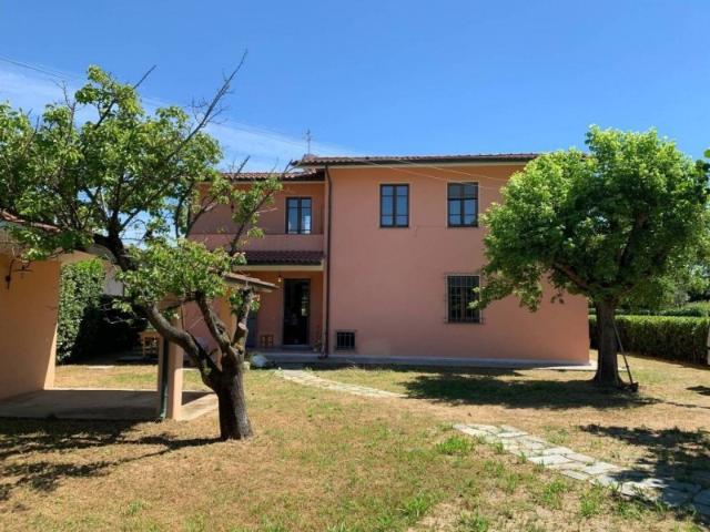 Villa Indipendente in affitto a Caravello, Camaiore