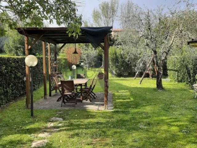 Villa Indipendente in affitto a Capannori, Lucca