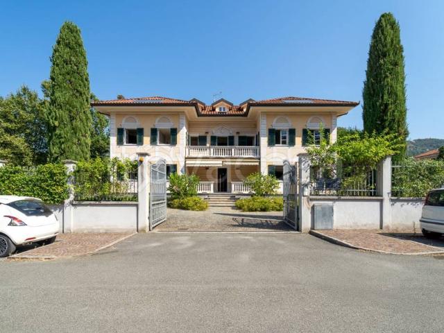 Villa Indipendente in affitto a San Salvatore, Cogorno