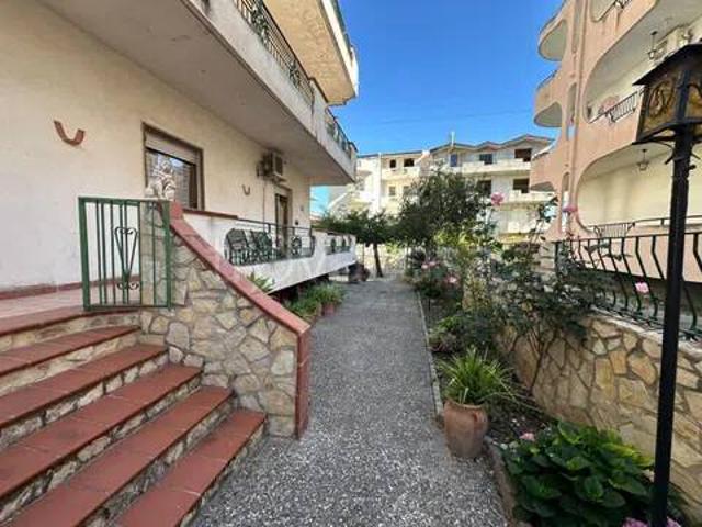 Villa Indipendente in affitto a Calabria, Reggio Calabria