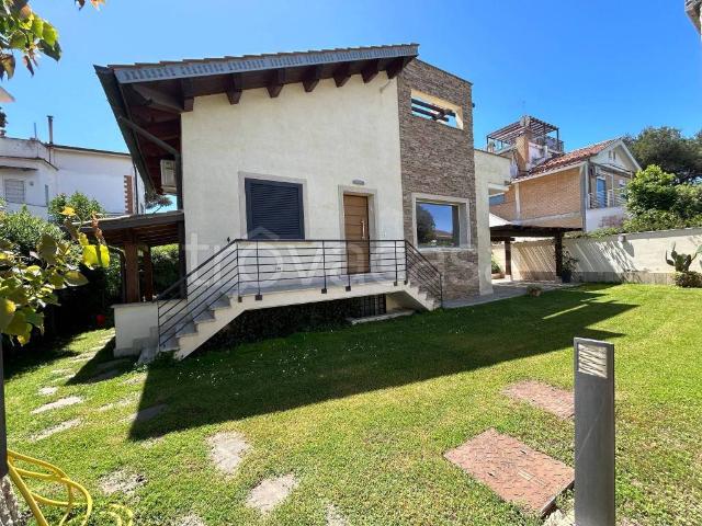 Villa Indipendente in affitto a Roma Capitale, Lazio
