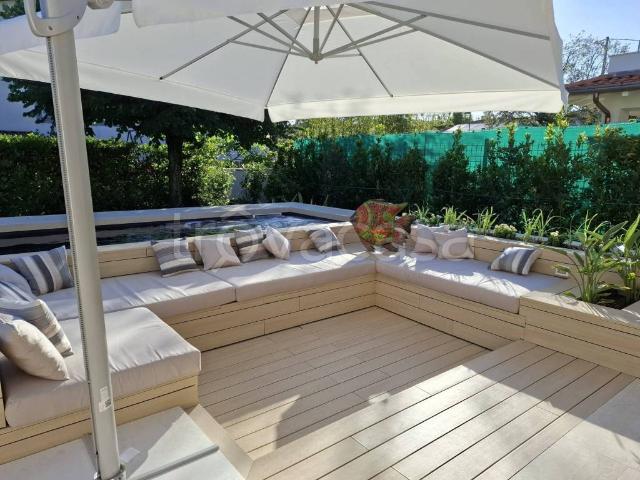 Villa Indipendente in affitto a Caranna, Forte Dei Marmi