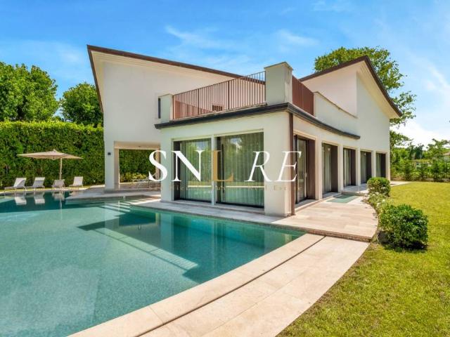 Villa Indipendente in affitto a Vittoria Apuana, Forte Dei Marmi