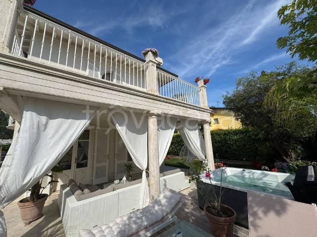 Villa Indipendente in affitto a Vittoria Apuana, Forte Dei Marmi