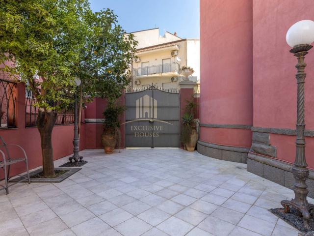 Villa Indipendente in affitto a Letojanni, Sicilia