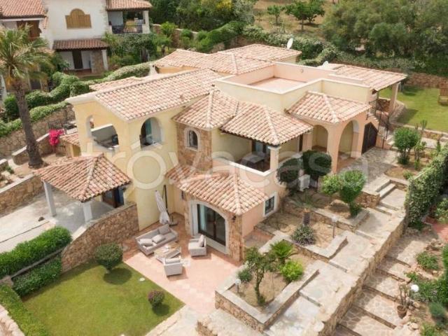 Villa Indipendente in affitto a Porto San Paolo, Sardigna/Sardegna