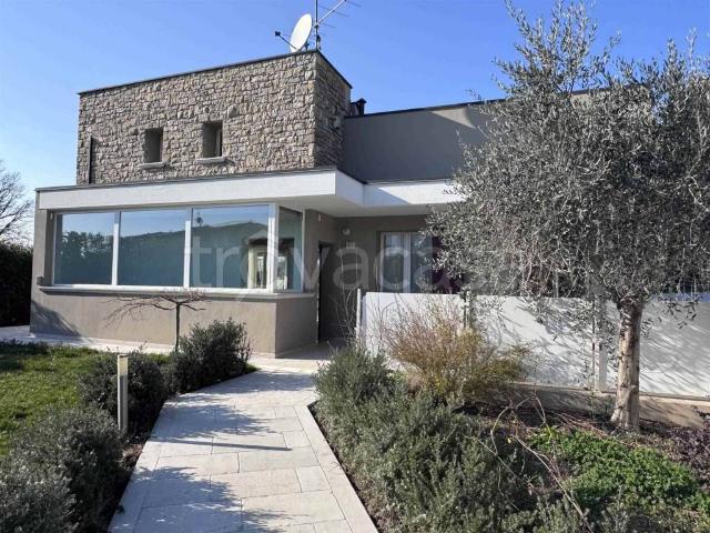Villa Indipendente in affitto a Montinelle, Manerba Del Garda