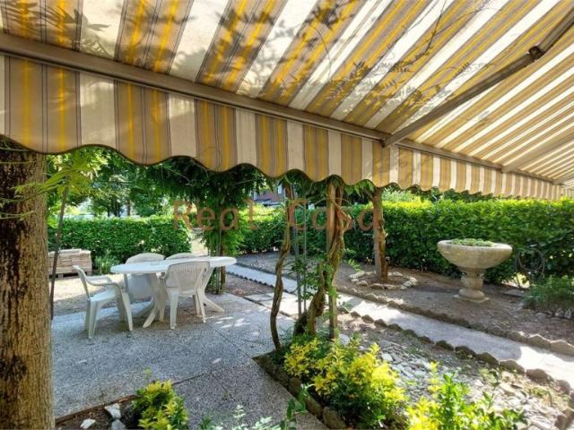 Villa Indipendente in affitto a Modena, Vaciglio