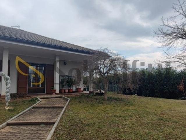 Villa Indipendente in affitto a Piemonte, Torino