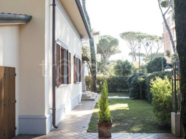 Villa Indipendente in affitto a Tonfano, Toscana