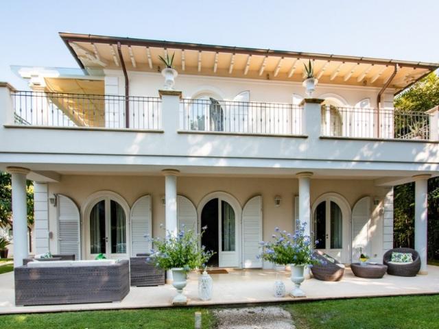 Villa Indipendente in affitto a Tonfano, Toscana