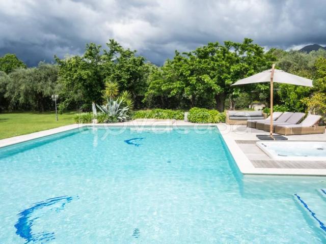 Villa Indipendente in affitto a Crociale, Tonfano