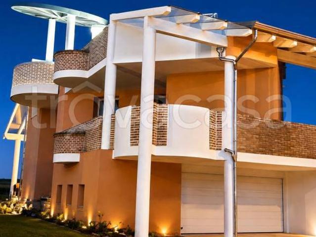 Villa Indipendente in affitto a Russi, Reggio Emilia