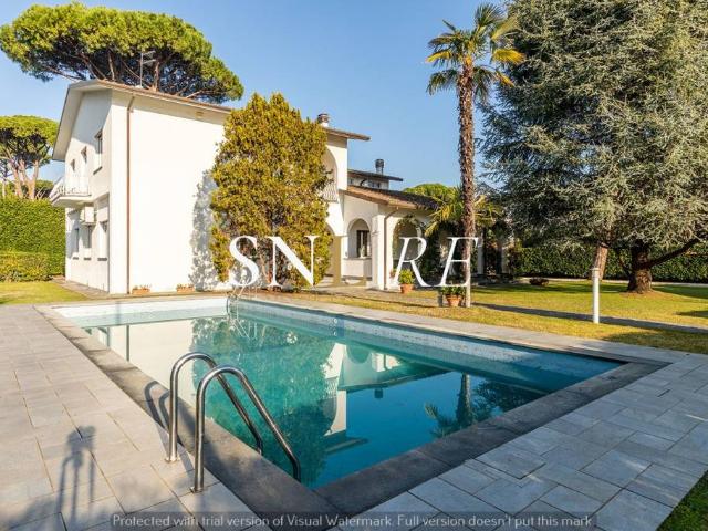 Villa Indipendente in affitto a Caranna, Forte Dei Marmi